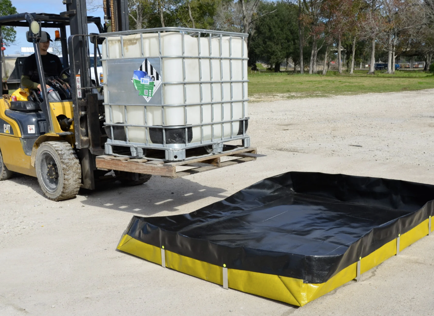 Spill Bully L-Bracket Secondary Containment Size: 10'x10'x12" Capacity 748.5 Gal